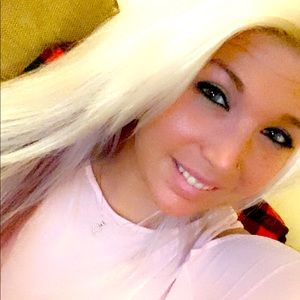 Meet your Posher, Lacey